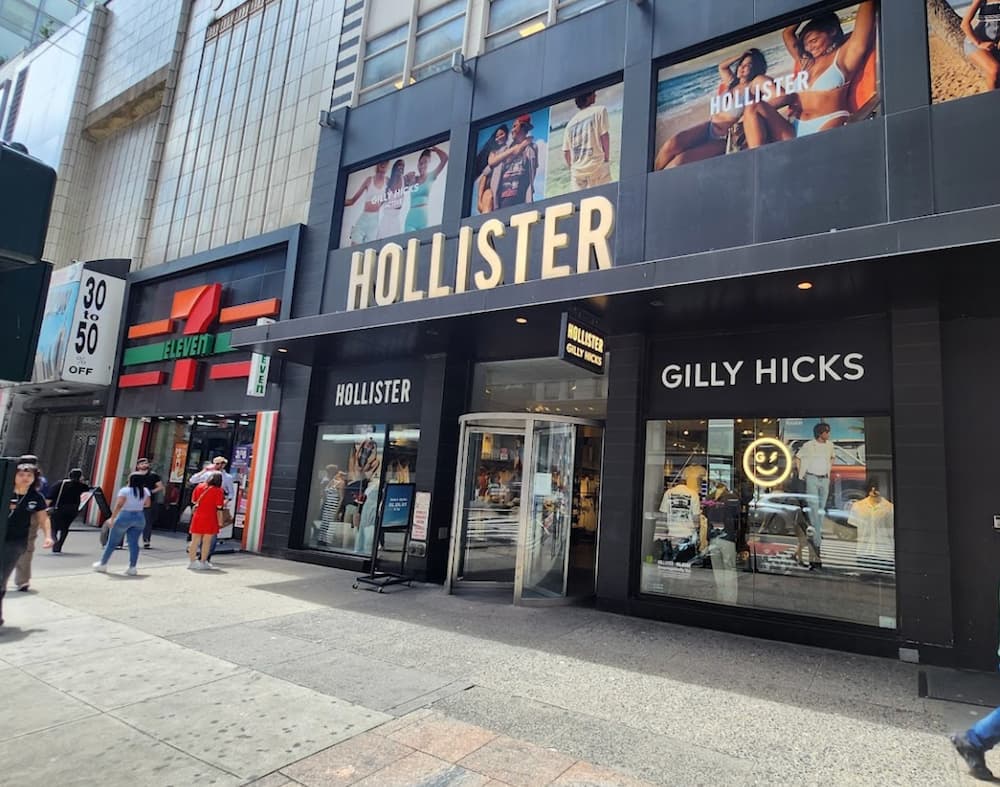 Does Hollister Take Apple Pay? Feature Image