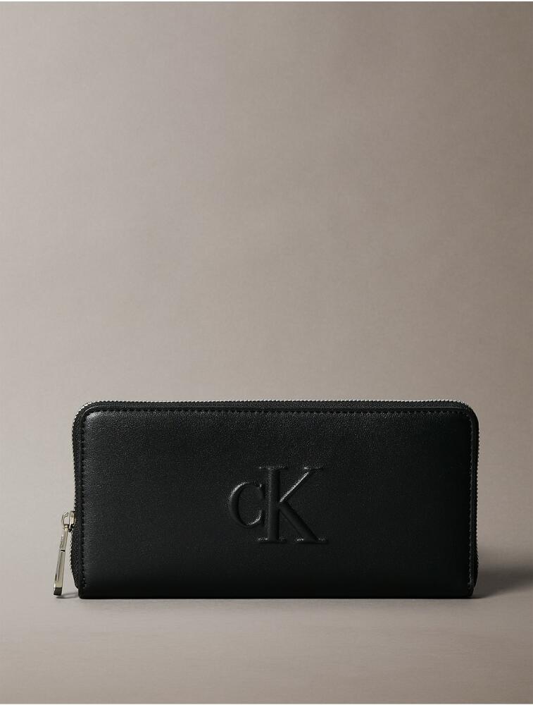 Calvin Klein Women's Sculpted Impression Zip Wallet - Black Cover