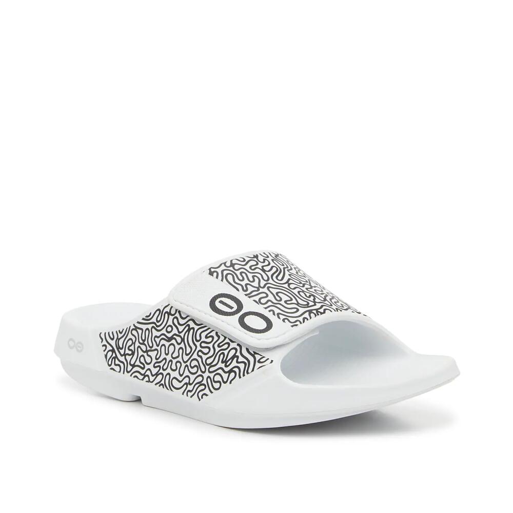 OOFOS Ooahh Sport Flex Slide | Men's | White/Black Labyrinth Print Cover