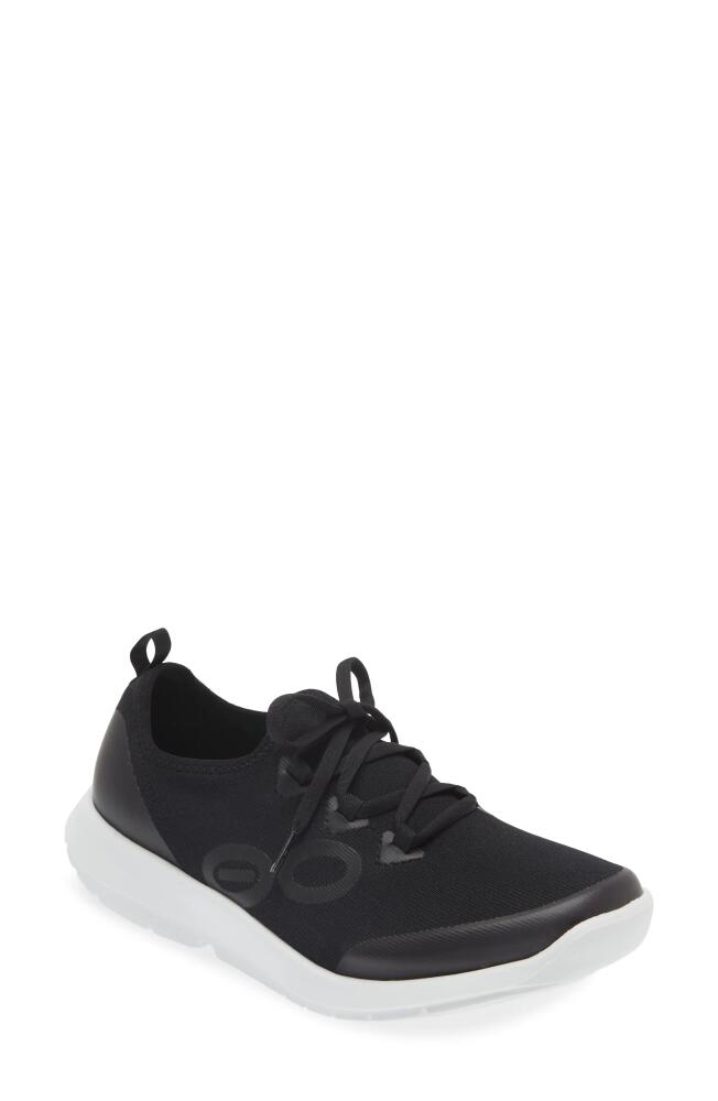 Oofos Oomg Sport Sneaker in Black/White Cover