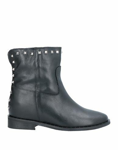 Geneve Woman Ankle boots Black Soft Leather Cover