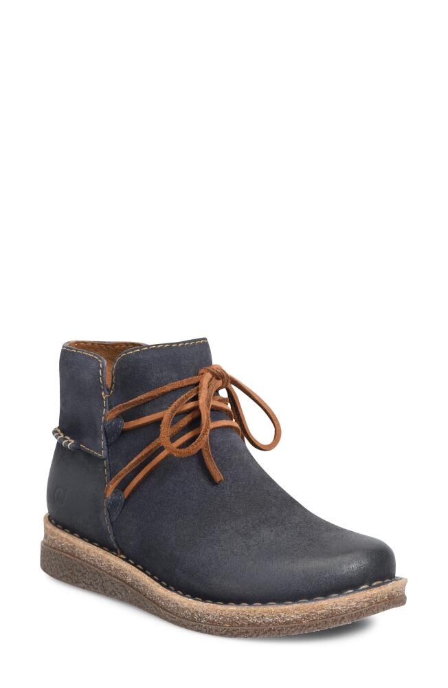 Børn Calyn Wedge Chukka Boot in Navy Distressed Cover