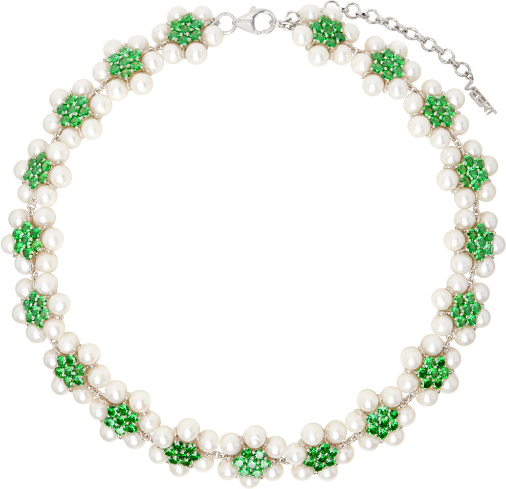 VEERT White Gold 'The 114 Pearl Green Flower' Necklace Cover