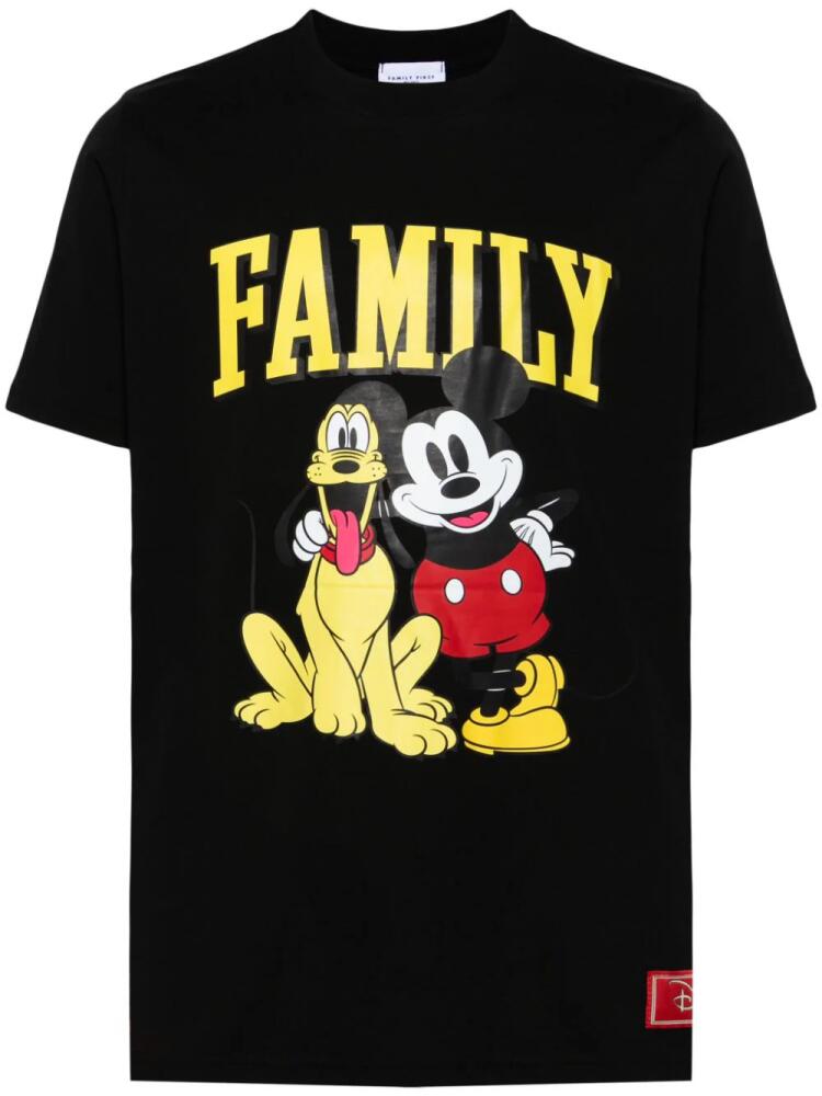 Family First x Disney Duo T-shirt - Black Cover