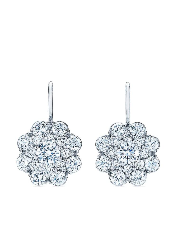 KWIAT 18kt white gold diamond Cluster Double Halo earrings - Silver Cover