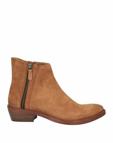 Emanuélle Vee Woman Ankle boots Camel Leather Cover