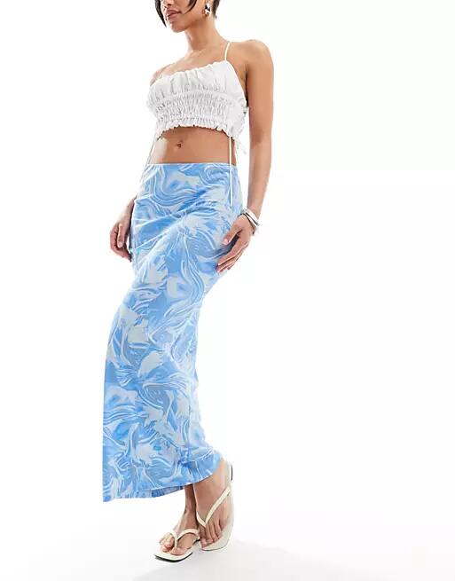 Monki midi skirt in blue blurr print Cover