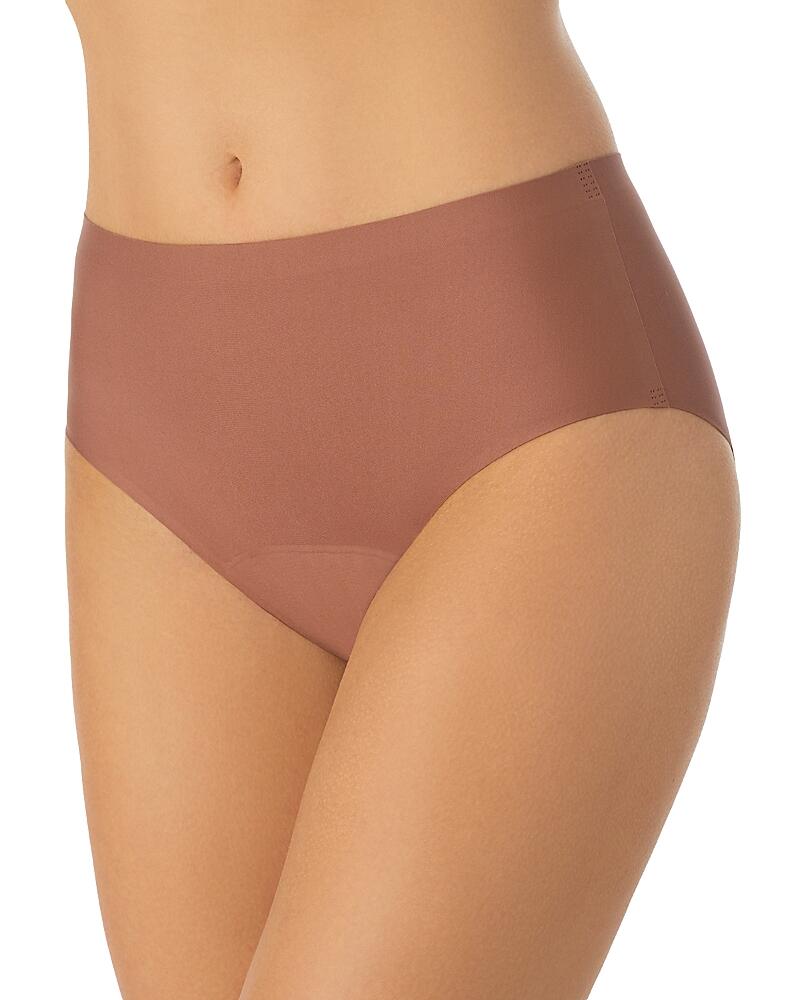 Le Mystere Leak Resistant Hipster Cover