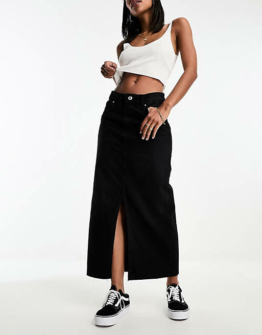 Bershka raw hem split hem denim midi skirt in black Cover