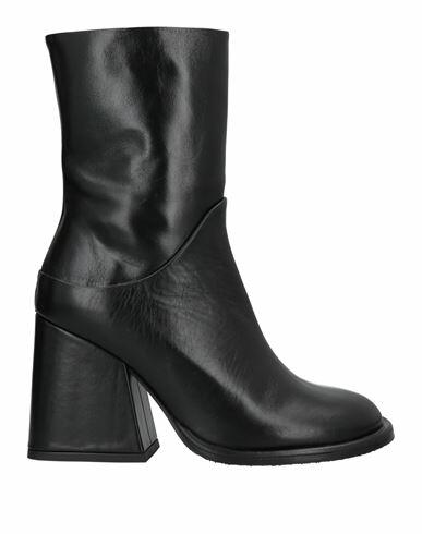 Equitare Woman Ankle boots Black Soft Leather Cover