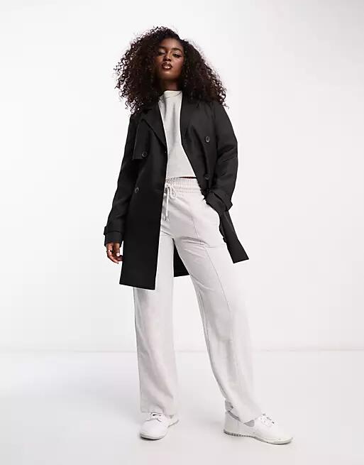 Vero Moda trench coat in black Cover