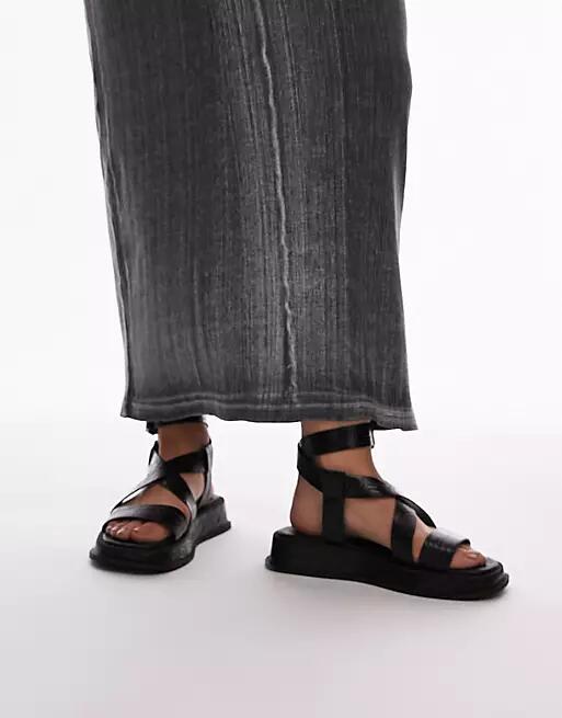 Topshop Wide Fit Jasmine chunky sandals in black Cover