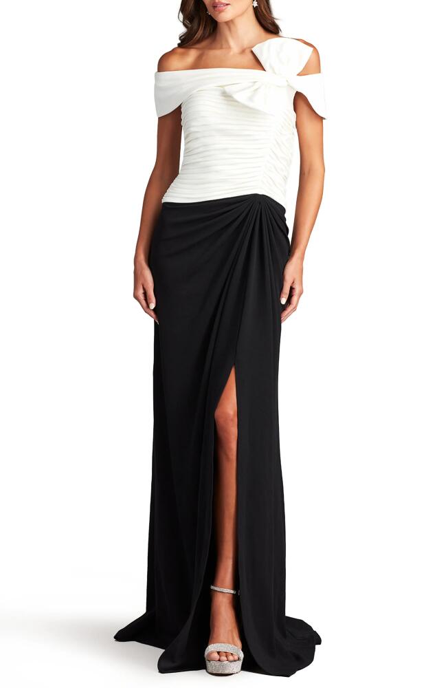 Tadashi Shoji Bow Detail Colorblock Gown in Ivory/Black Cover