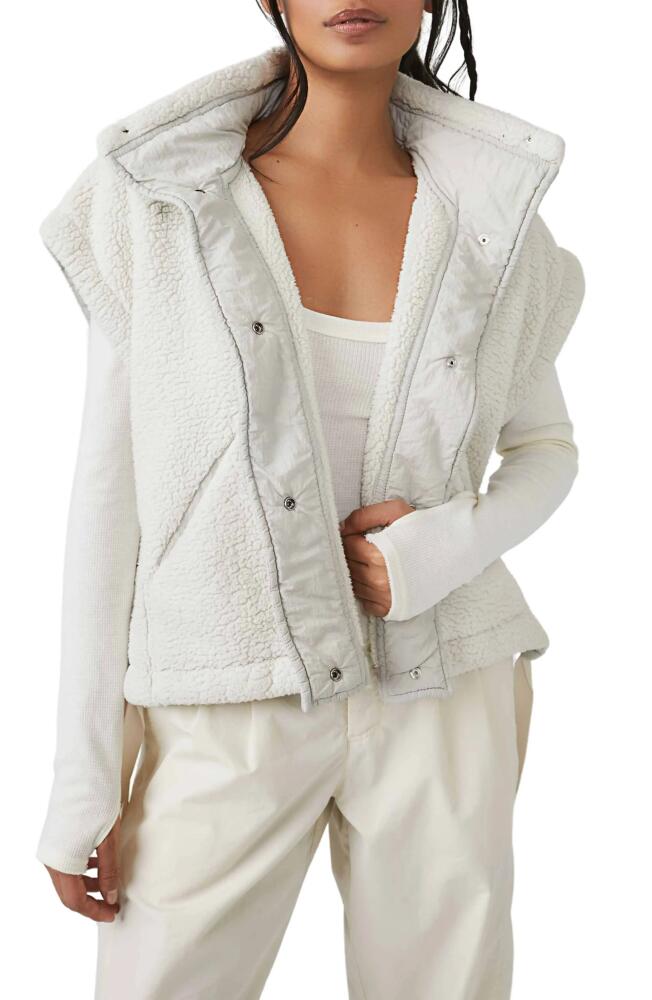 Free People FP Movement Scout It Out Fleece Vest in Birch Tree Cover