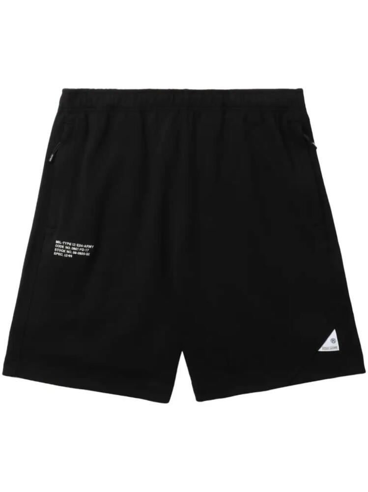 izzue logo-appliqué track shorts - Black Cover