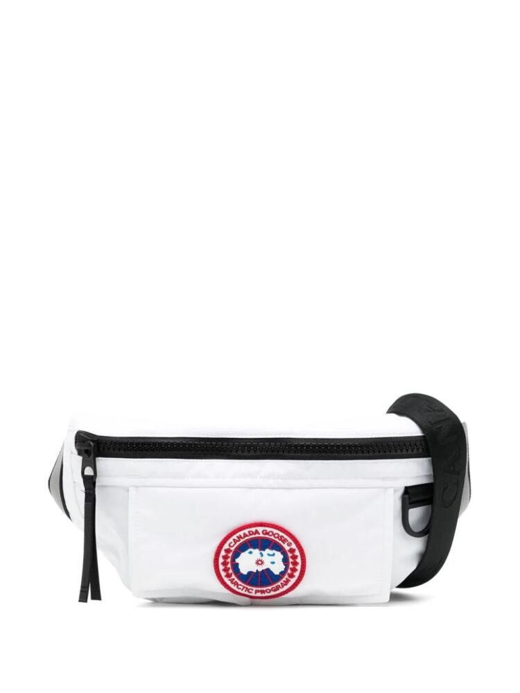 Canada Goose logo-appliqué belt bag - White Cover