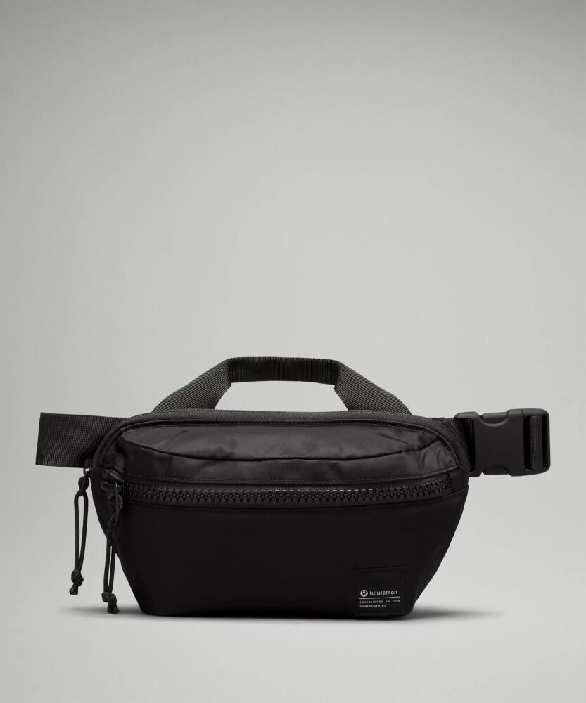 lululemon - All Day Essentials Belt Bag 2.5L - Black/Neutral Cover