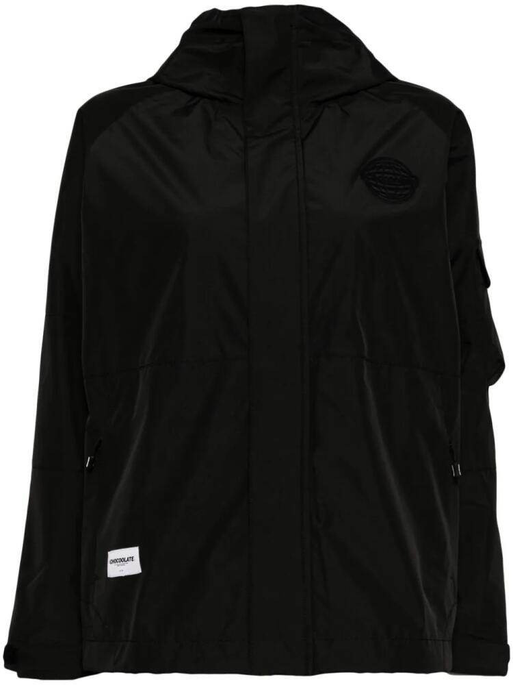 CHOCOOLATE logo-appliqué hooded jacket - Black Cover