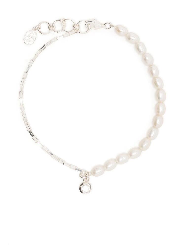 DOWER AND HALL pearl-detail bracelet - Neutrals Cover