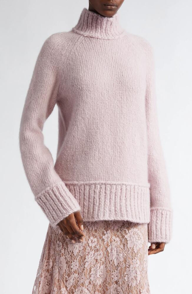 Michael Kors Collection Oversize Cashmere & Silk Bouclé Turtleneck Sweater in Blush Cover