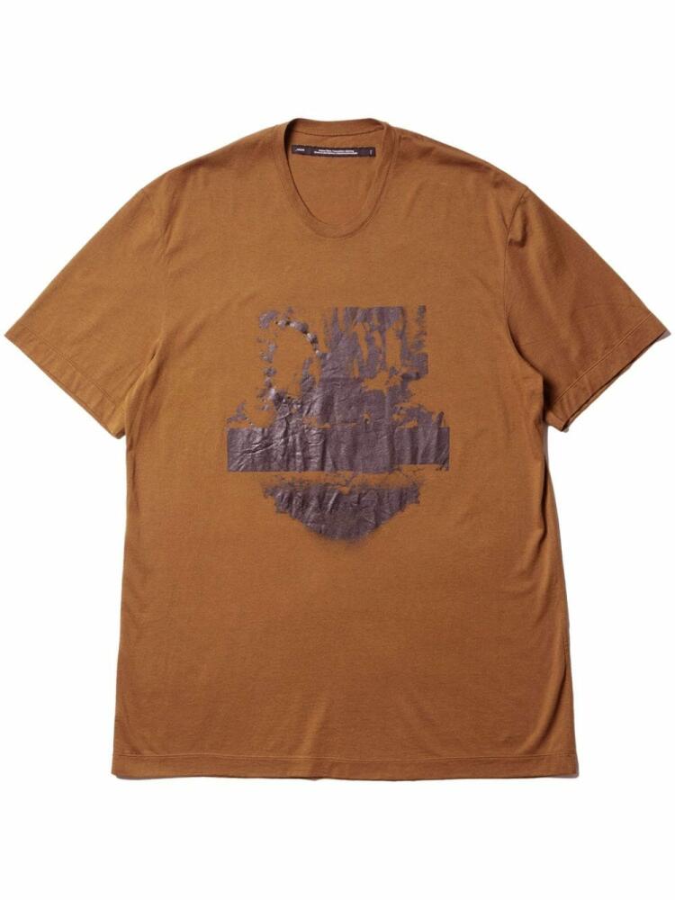 Julius Rift Graphic T-shirt - Brown Cover