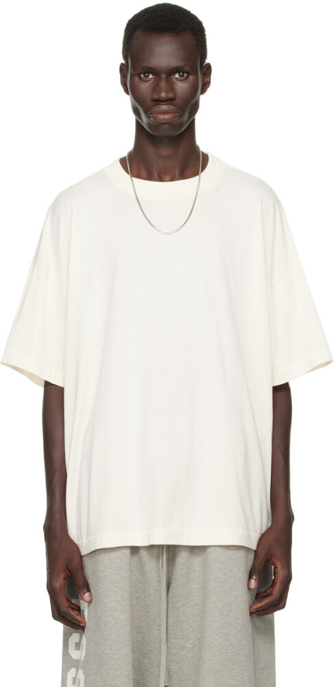 Fear of God ESSENTIALS Three-Pack Off-White Essentials T-Shirts Cover