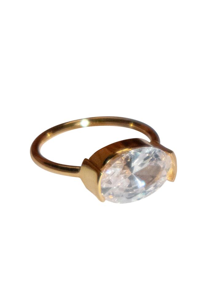 seree Ersa Cushion zircon ring in Clear Cover