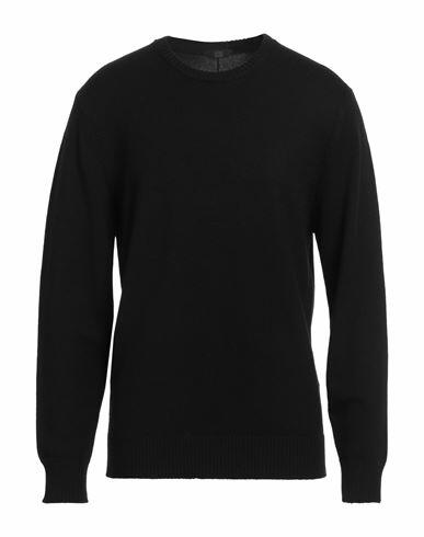 Hōsio Man Sweater Black Wool Cover