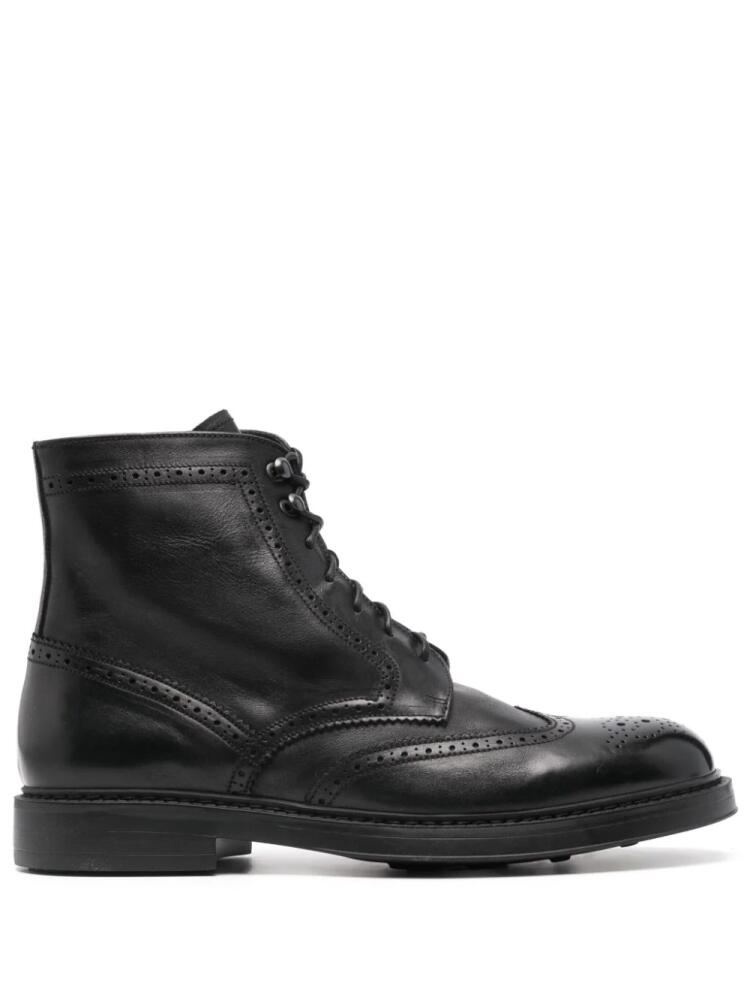 Doucal's perforated-design boots - Black Cover