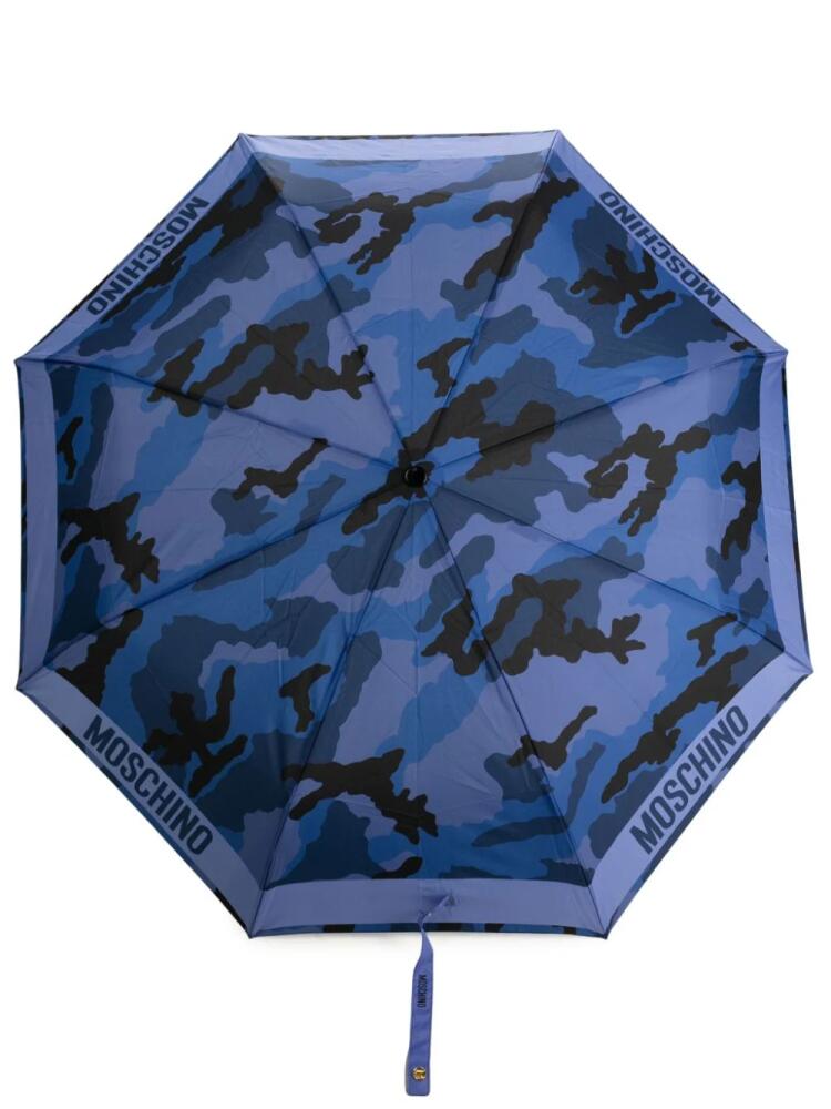 Moschino logo-print compact umbrella - Blue Cover