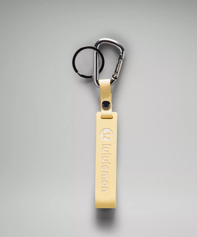 lululemon - Silicone Keychain - Swirl Yellow/Wisp Yellow Cover