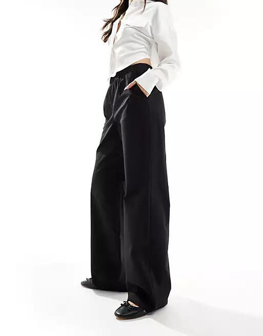 4th & Reckless linen look wide leg pants in black Cover