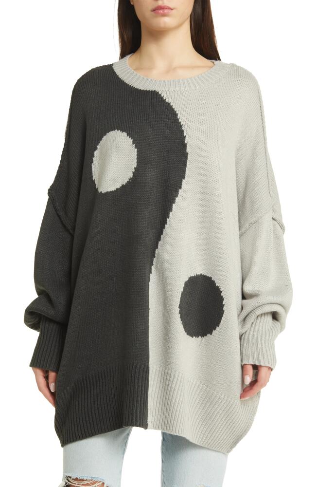 Dressed in Lala Yin & Yang Oversize Sweater in Shades Of Grey Cover