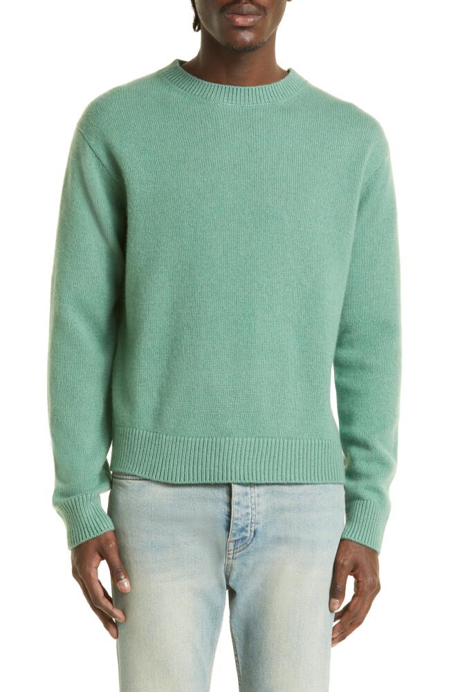 The Elder Statesman Gender Inclusive Simple Cashmere Sweater in Juniper Cover