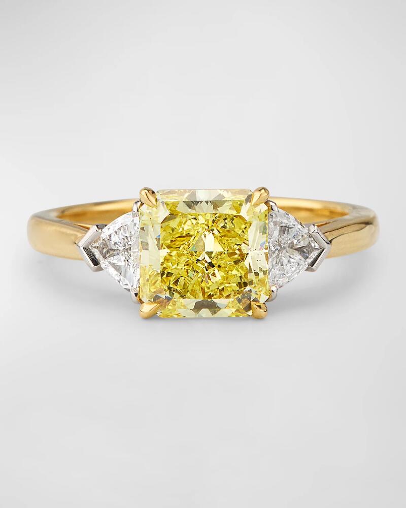 NM Estate Estate 18K Yellow Gold and Platinum Yellow Diamond 3-Stone Ring, Size 7 Cover