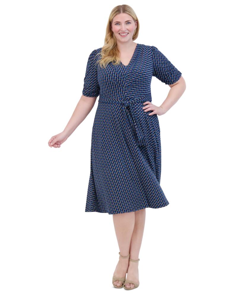 Jessica Howard Plus Size Pleated V-Neck Tie-Waist Dress - Navy Multi Cover