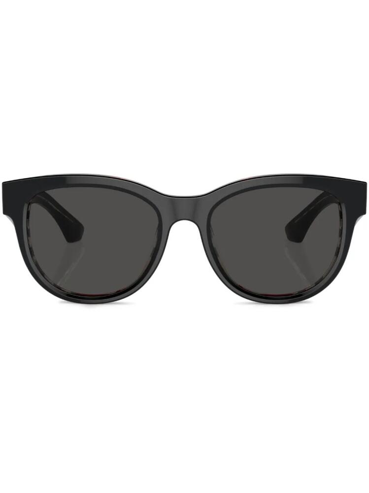 Burberry Eyewear wayfarer-frame sunglasses - Black Cover