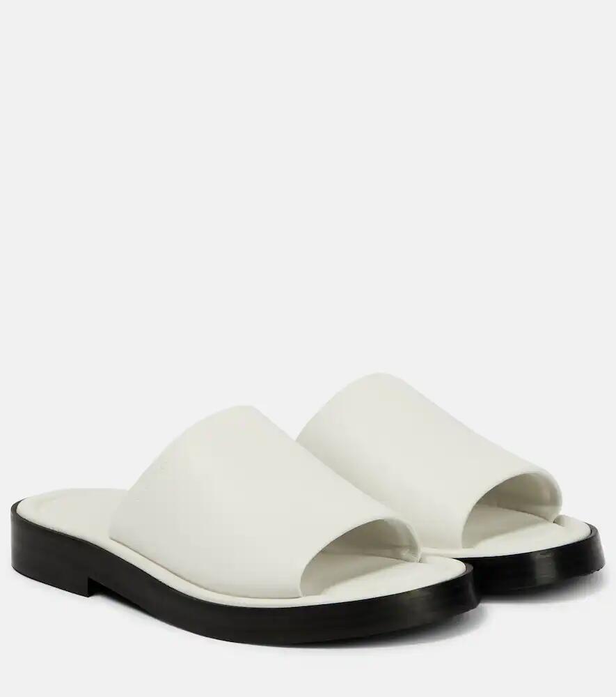 Ferragamo Leather slides Cover