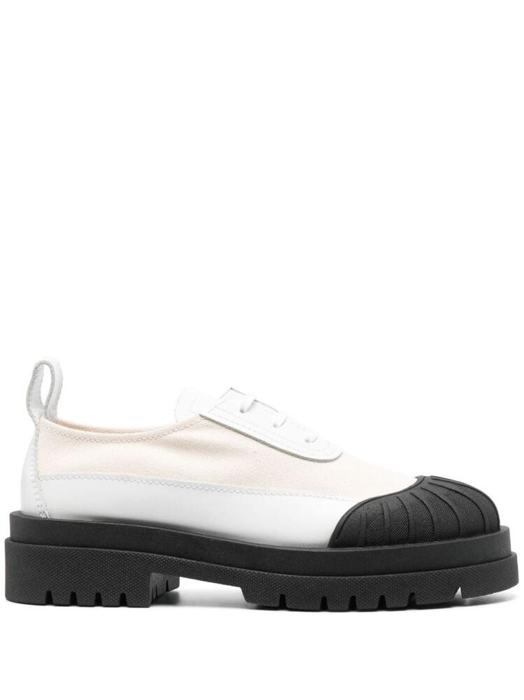 Plan C canvas lace-up shoes - Neutrals Cover