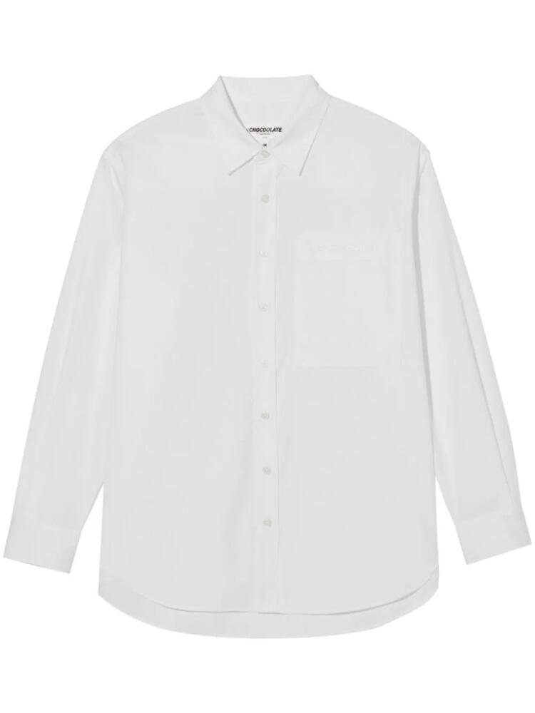 CHOCOOLATE logo-embroidered poplin shirt - White Cover