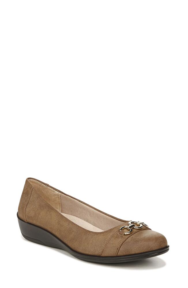 LifeStride Ideal Chain Wedge Flat in Mocha Cover