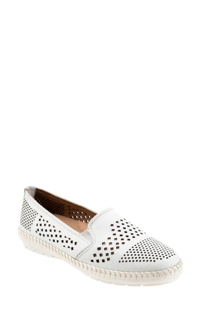 Trotters Royal Perforated Loafer in White Cover