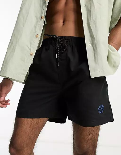 Jack & Jones Intelligence swim shorts in black Cover