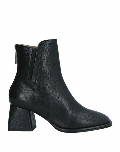 Emanuélle Vee Woman Ankle boots Black Soft Leather Cover