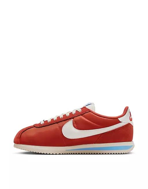 Nike Cortez TXT sneakers in red and white Cover