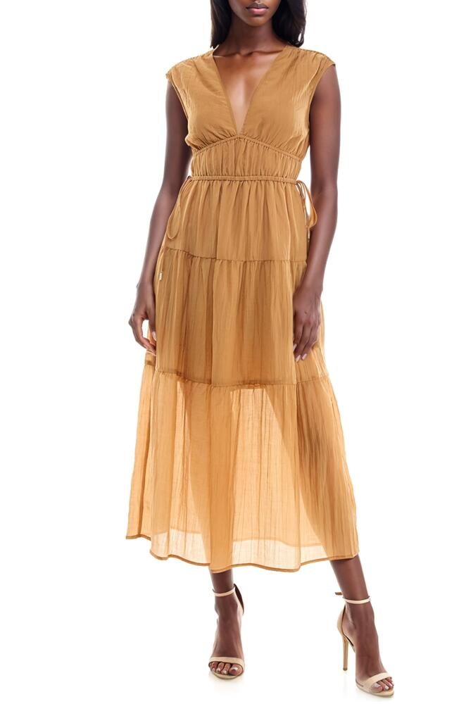 Socialite Crinkle Woven Midi Dress in Taos Taupe Cover