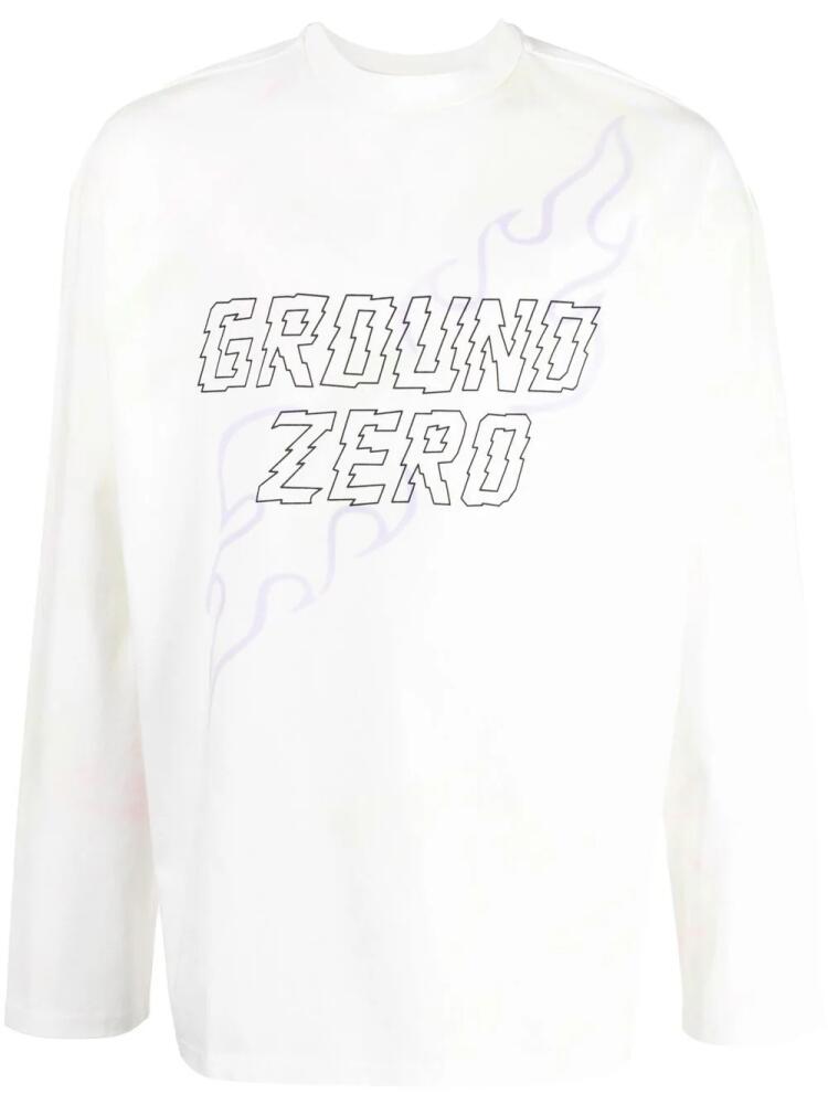 Ground Zero graphic-print long-sleeved T-shirt - White Cover