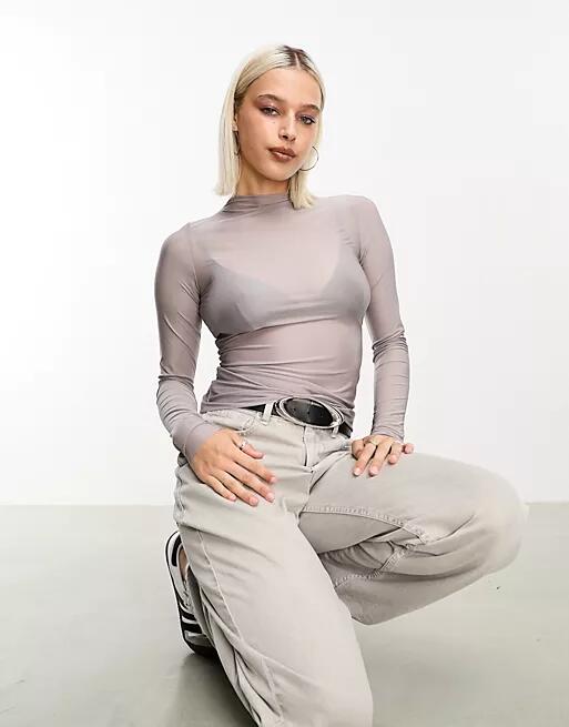 Weekday Allison mock neck long sleeve top in gray Cover