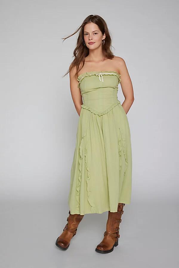 Kimchi Blue Ammie Strapless Midi Dress in Light Green Cover