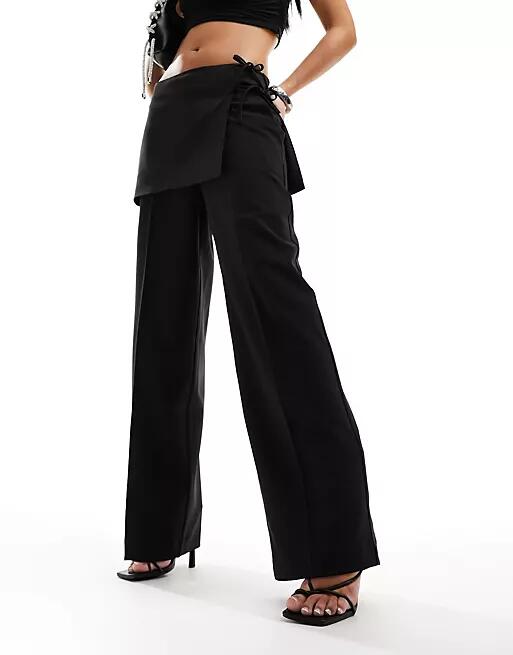 NA-KD overlapped detail pants in black Cover